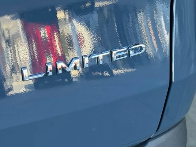 2026 Toyota Highlander - Image 12 of 12