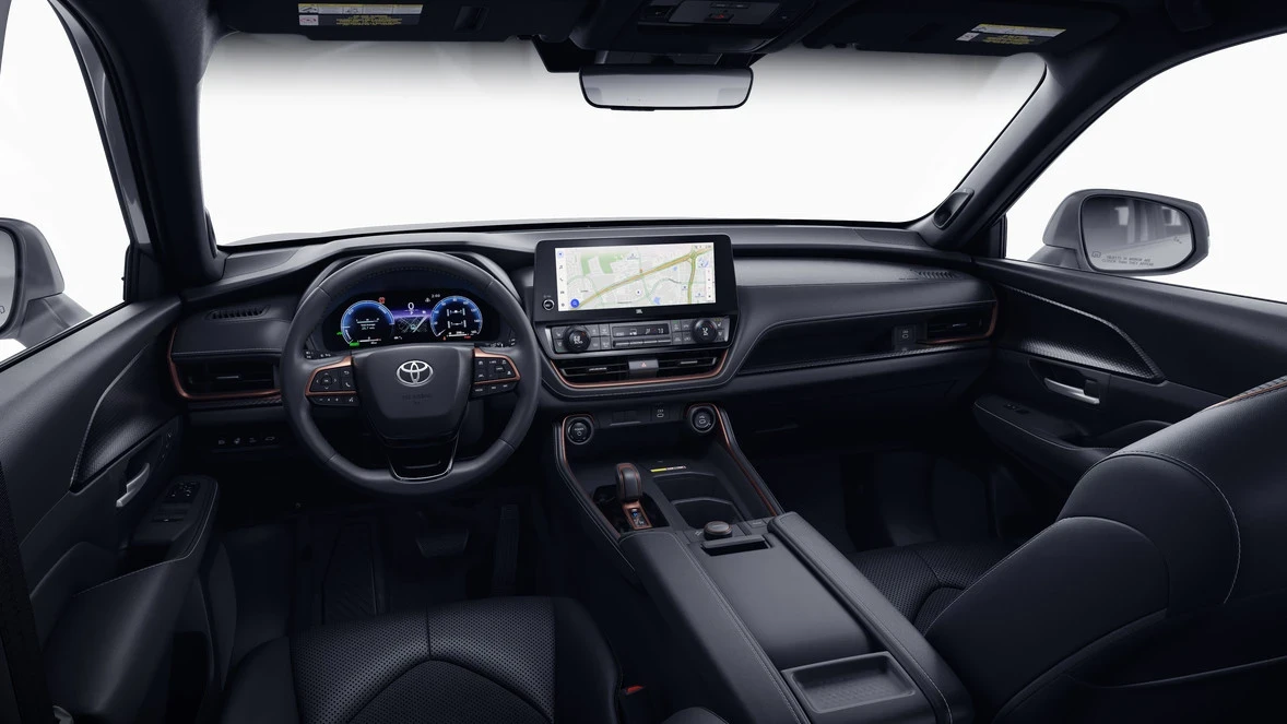 2026 Toyota Highlander - Image 5 of 8