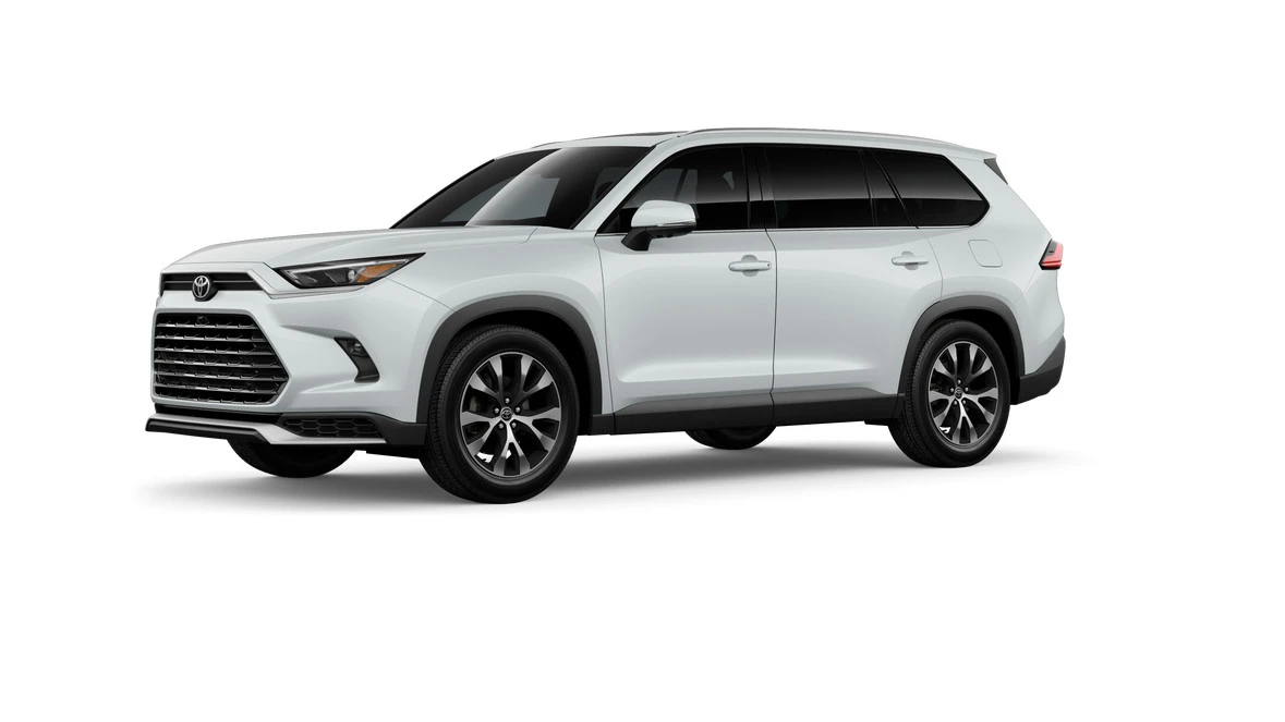 2026 Toyota Highlander - Image 2 of 8