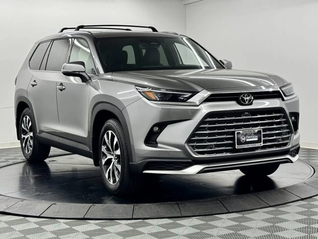 2026 Toyota Highlander - Image 6 of 12