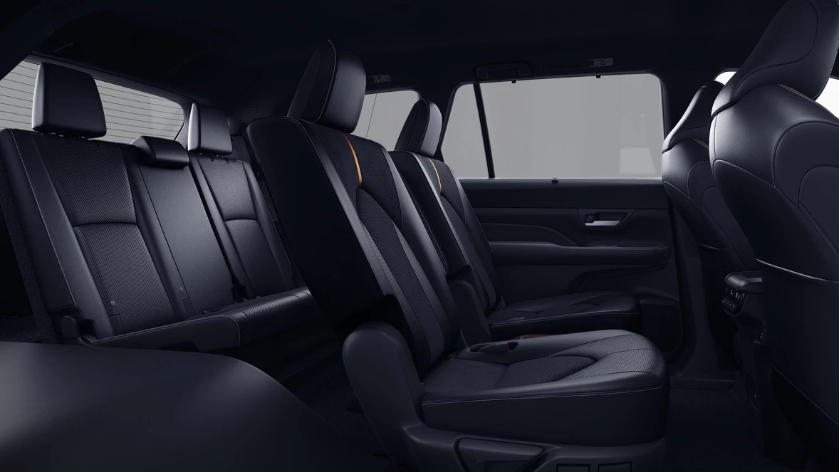 2026 Toyota Highlander - Image 7 of 8
