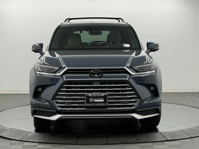 2026 Toyota Highlander - Image 3 of 12