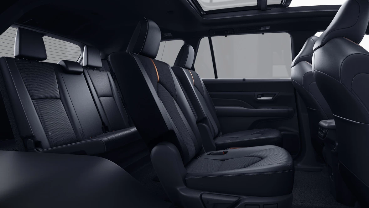 2026 Toyota Highlander - Image 7 of 8