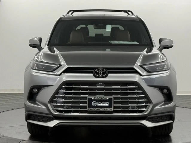2026 Toyota Highlander - Image 3 of 12