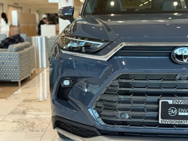 2026 Toyota Highlander - Image 4 of 12