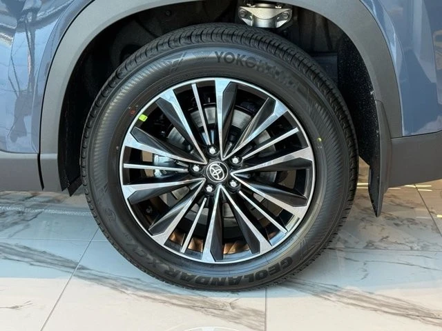 2026 Toyota Highlander - Image 12 of 12