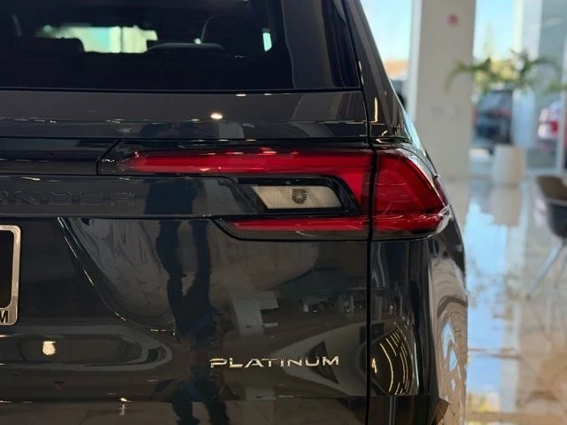 2026 Toyota Highlander - Image 7 of 12