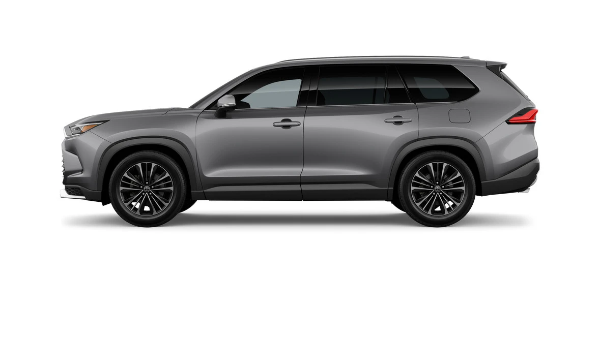 2026 Toyota Highlander - Image 3 of 8