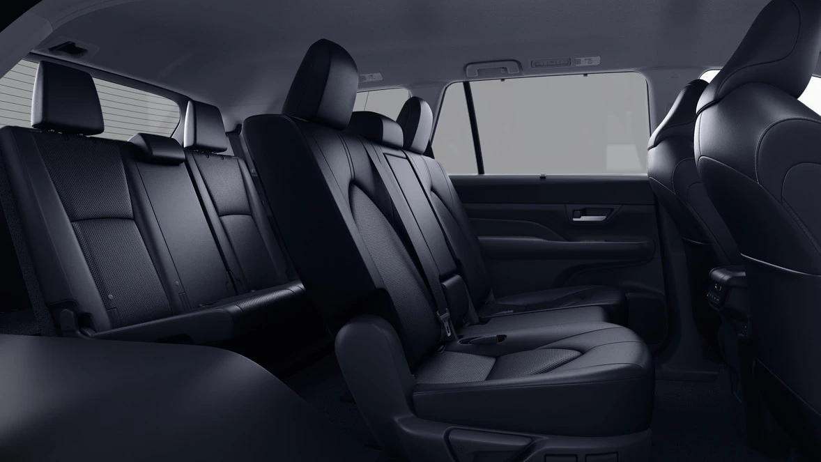 2026 Toyota Highlander - Image 7 of 10