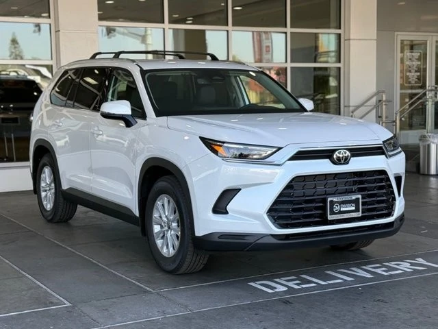 2026 Toyota Highlander - Image 6 of 12