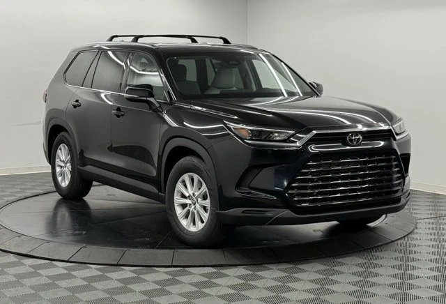 2026 Toyota Highlander - Image 5 of 12