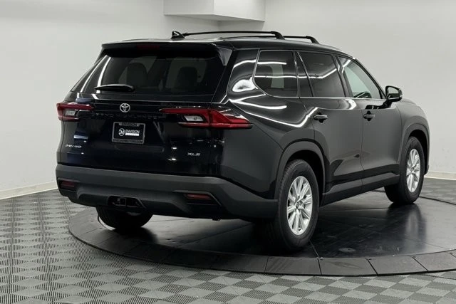 2026 Toyota Highlander - Image 6 of 12