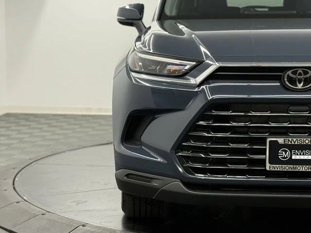 2026 Toyota Highlander - Image 4 of 12