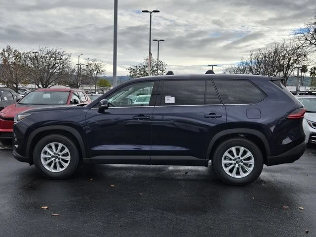 2026 Toyota Highlander - Image 3 of 12