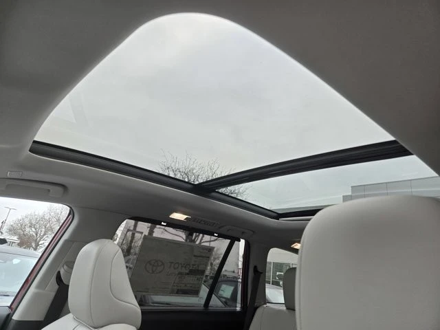 2026 Toyota Highlander - Image 12 of 12