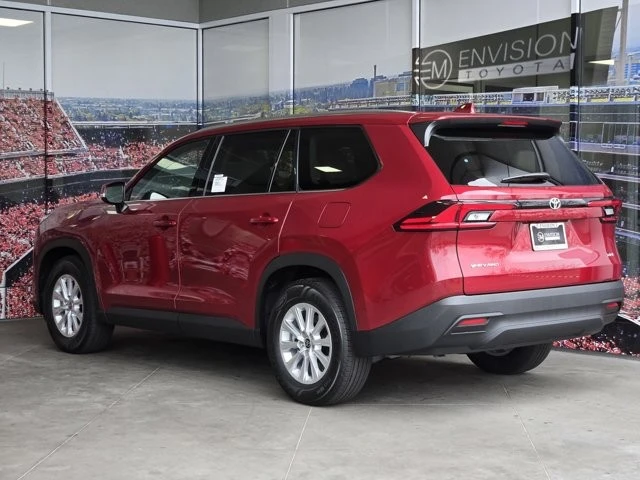 2026 Toyota Highlander - Image 5 of 12