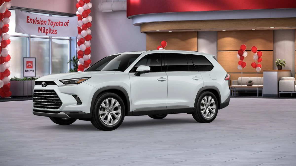 2026 Toyota Highlander - Image 10 of 10