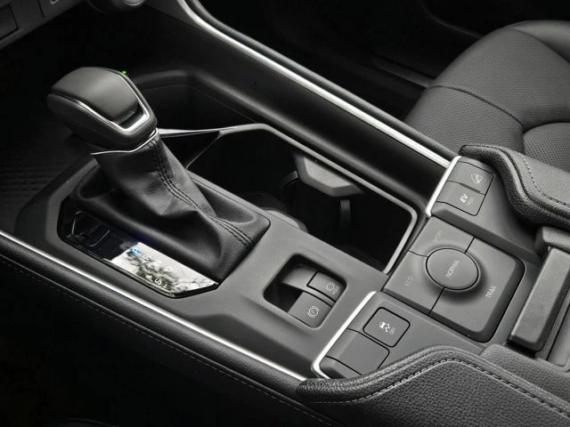 2026 Toyota Highlander - Image 20 of 28