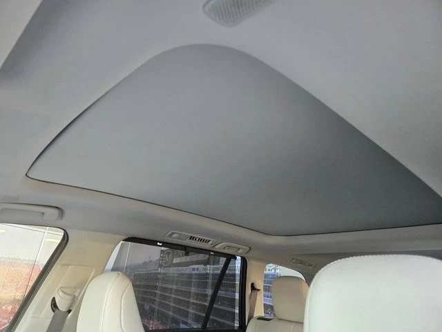 2026 Toyota Highlander - Image 18 of 21