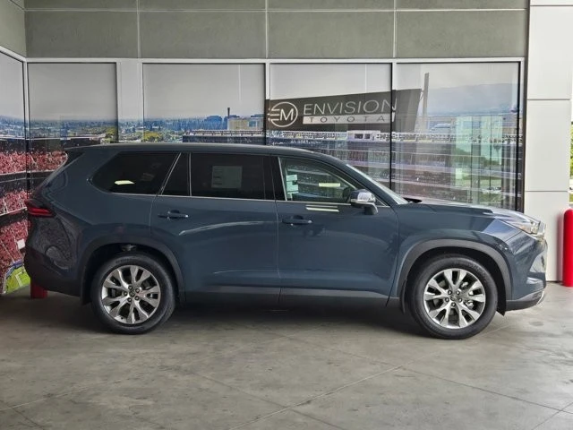 2026 Toyota Highlander - Image 4 of 28