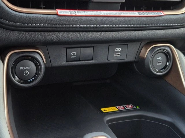 2026 Toyota Highlander - Image 23 of 31