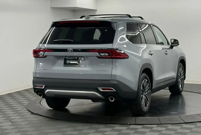 2026 Toyota Highlander - Image 6 of 12
