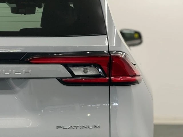 2026 Toyota Highlander - Image 7 of 12