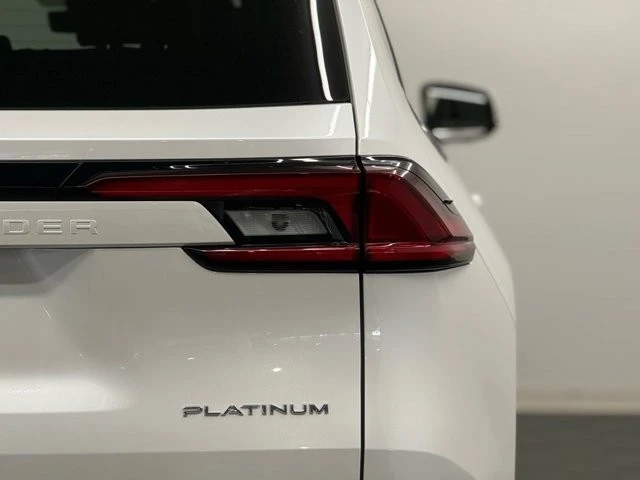 2026 Toyota Highlander - Image 7 of 12