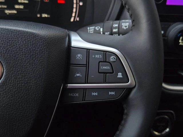 2026 Toyota Highlander - Image 20 of 26