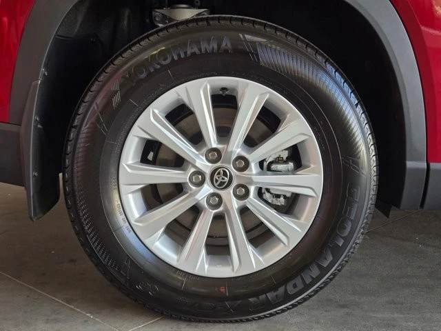 2026 Toyota Highlander - Image 5 of 26