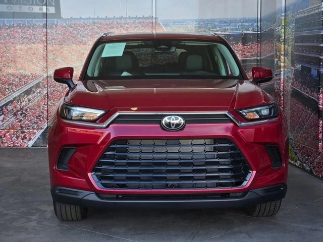 2026 Toyota Highlander - Image 3 of 26