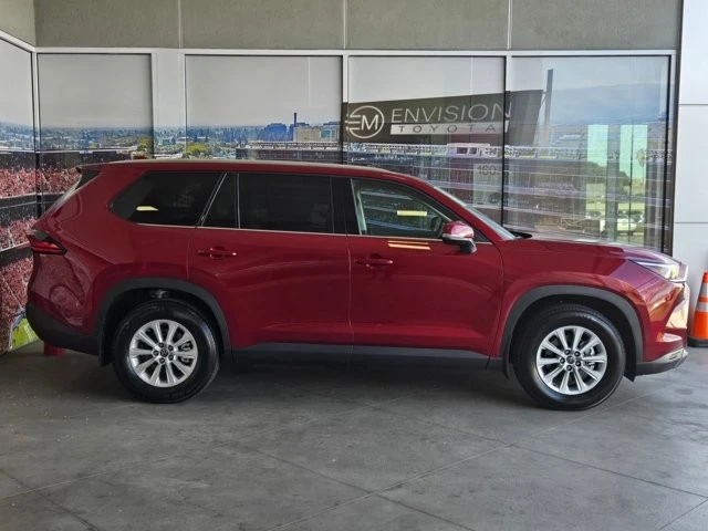 2026 Toyota Highlander - Image 4 of 26
