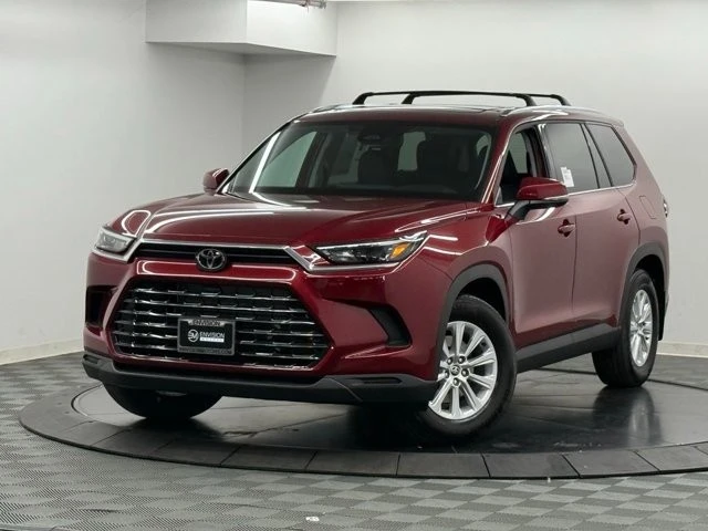 2026 Toyota Highlander - Image 2 of 12