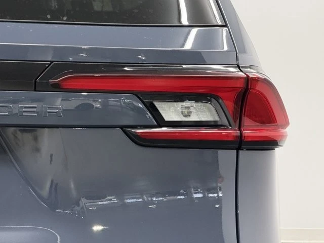 2026 Toyota Highlander - Image 12 of 12
