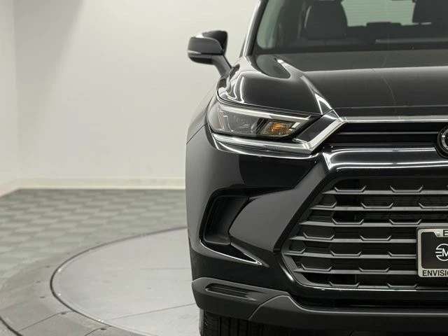 2026 Toyota Highlander - Image 4 of 12