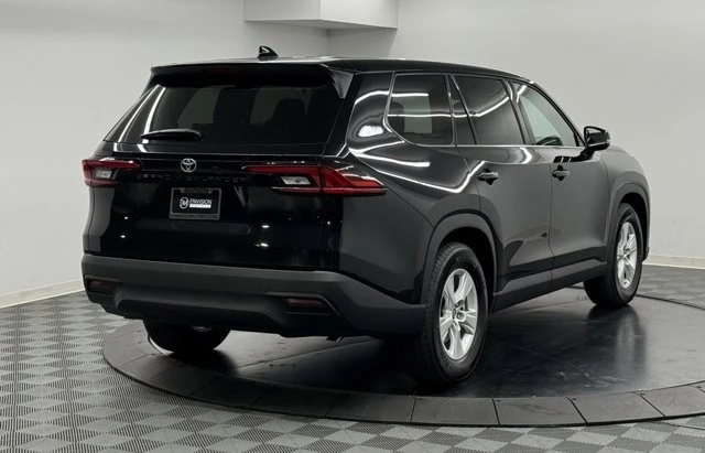 2026 Toyota Highlander - Image 6 of 12