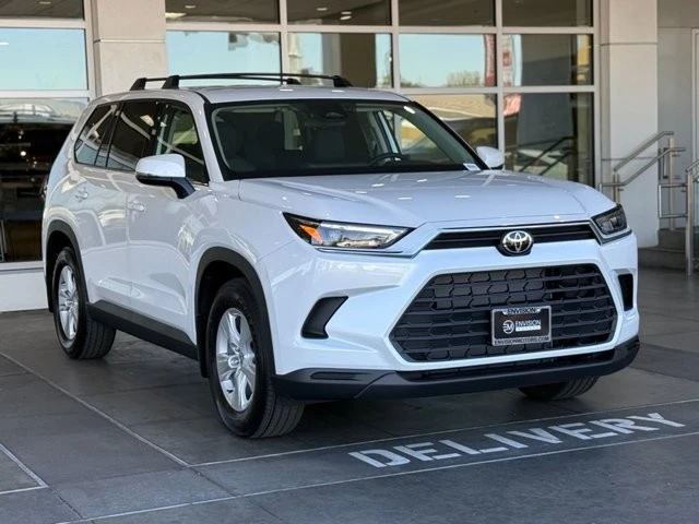 2026 Toyota Highlander - Image 6 of 12