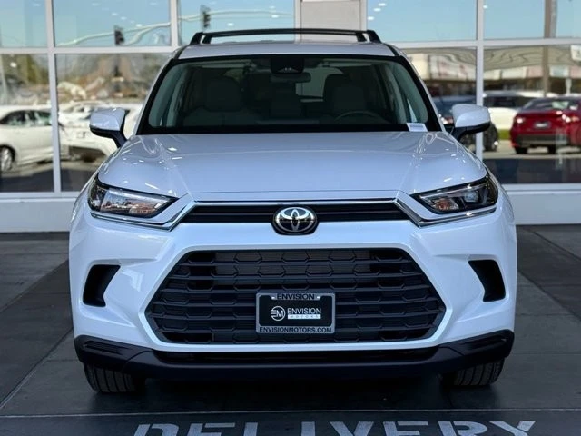 2026 Toyota Highlander - Image 4 of 12