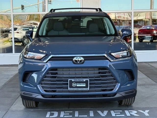 2026 Toyota Highlander - Image 4 of 12