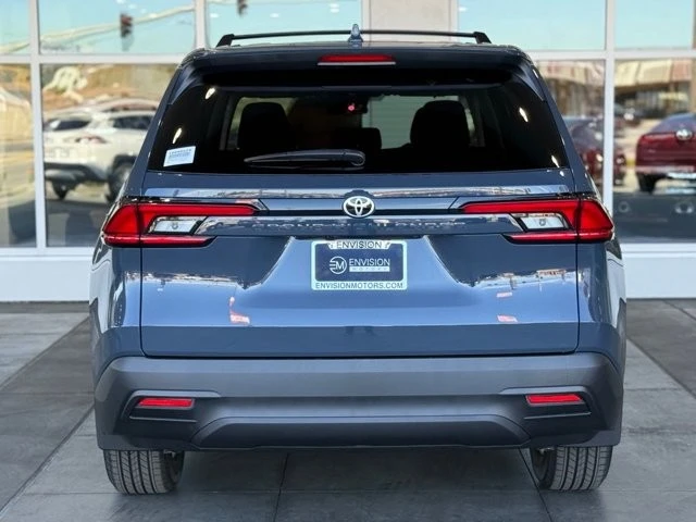 2026 Toyota Highlander - Image 10 of 12