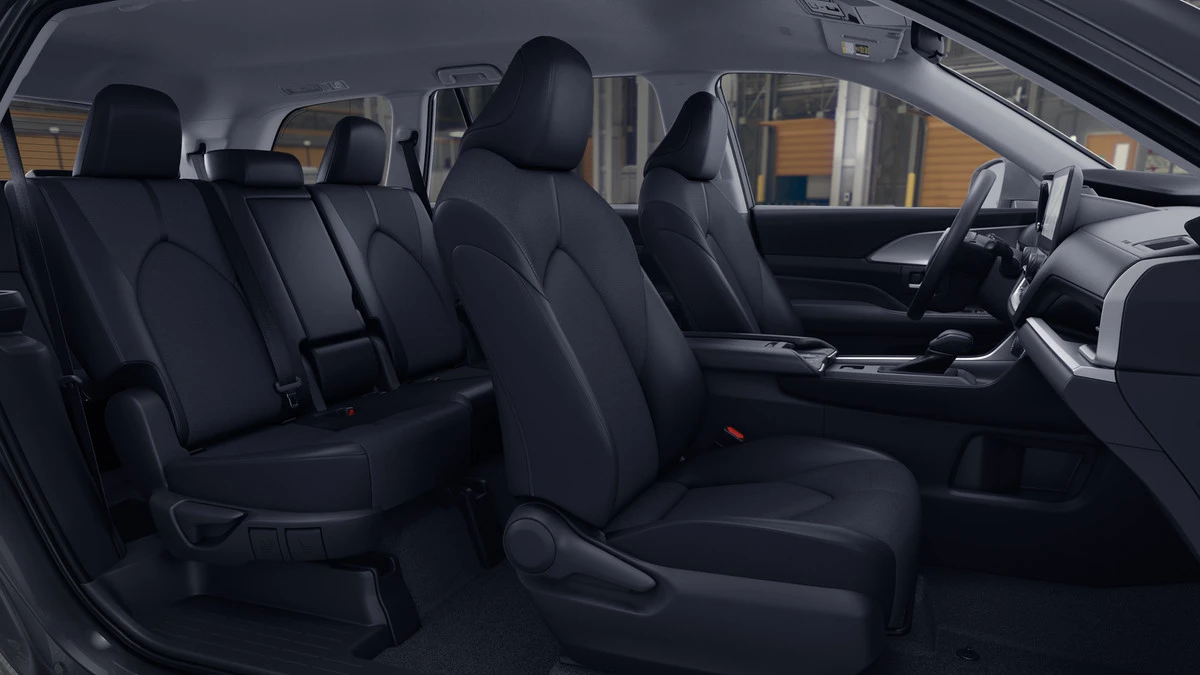 2026 Toyota Highlander - Image 10 of 10