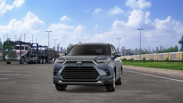 2026 Toyota Highlander - Image 18 of 20