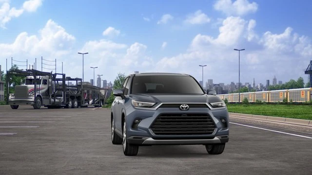 2026 Toyota Highlander - Image 16 of 20
