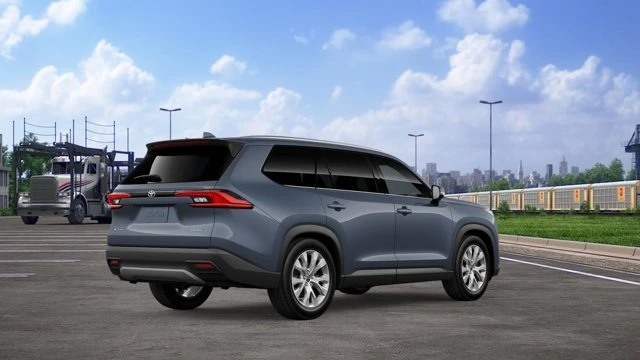 2026 Toyota Highlander - Image 10 of 20