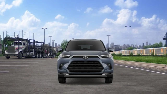 2026 Toyota Highlander - Image 17 of 20