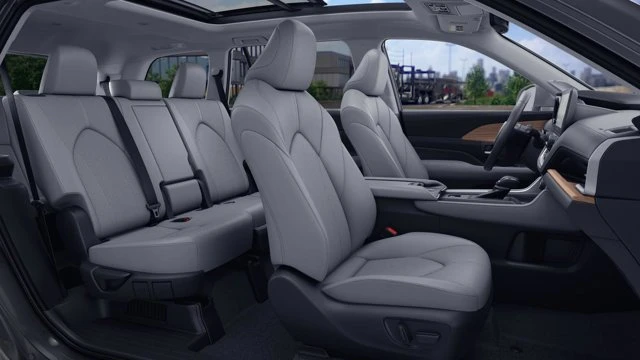 2026 Toyota Highlander - Image 20 of 20