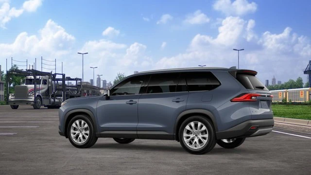 2026 Toyota Highlander - Image 5 of 20