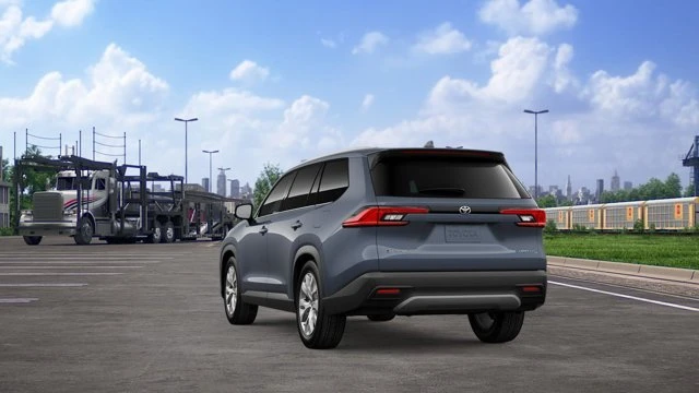 2026 Toyota Highlander - Image 7 of 20