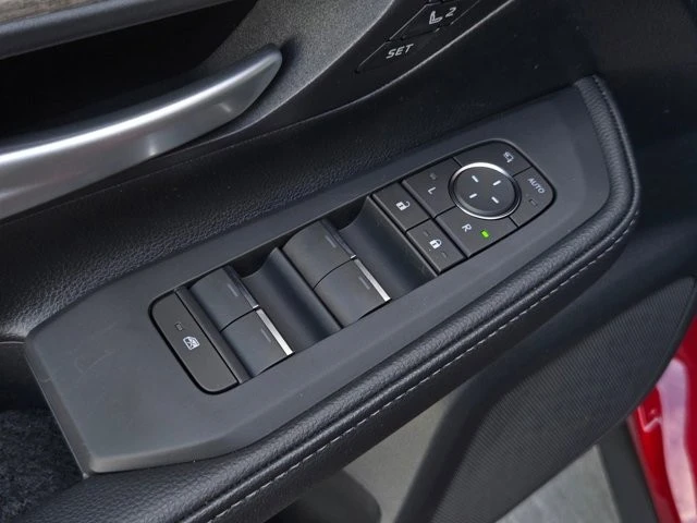 2026 Toyota Highlander - Image 10 of 12