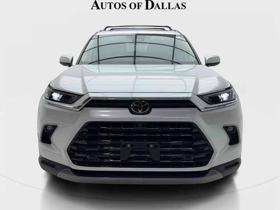 2026 Toyota Highlander - Image 4 of 31